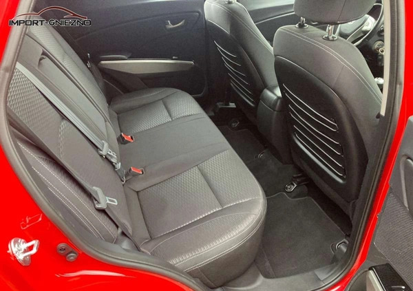 SsangYong Tivoli cena 44900 przebieg: 86000, rok produkcji 2018 z Rajgród małe 277